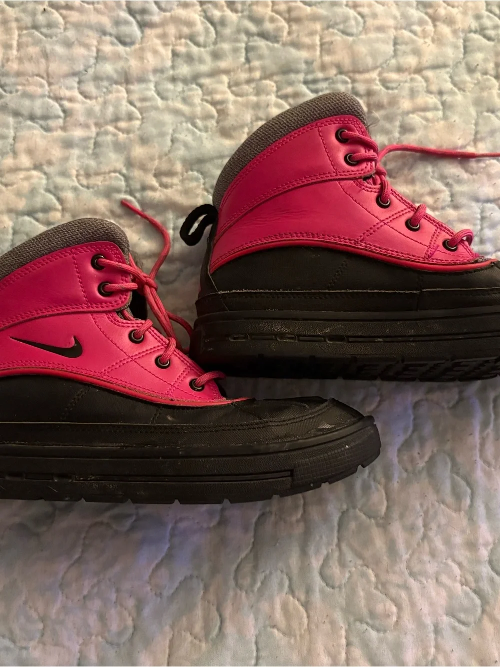Nike ACG sturdy kids